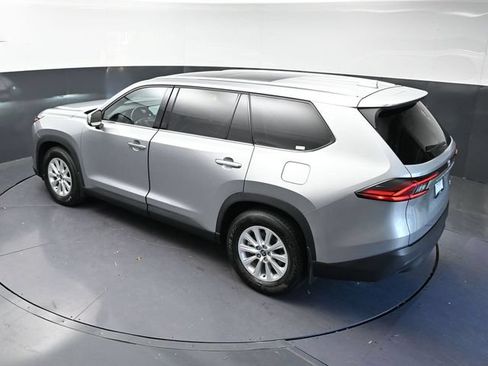 Used 2025 Toyota Grand Highlander FWD image 38