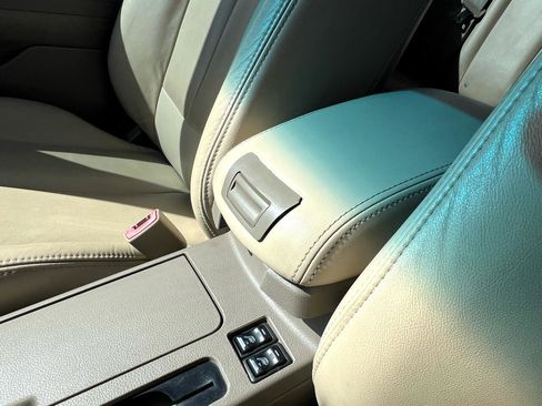 Used 2003 Nissan Altima 3.5 SE image 42