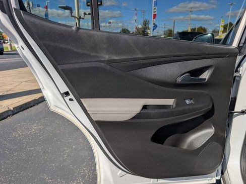 Used 2024 Buick Envista Avenir image 14