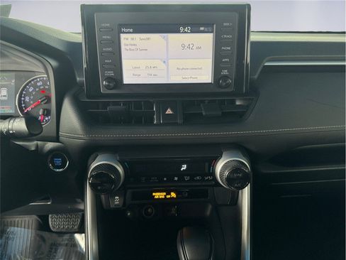 Used 2019 Toyota RAV4 XLE image 12