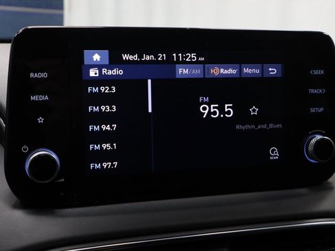 Certified 2022 Hyundai Santa Fe SE image 2