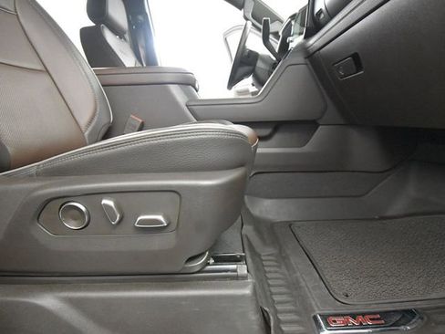 Used 2025 GMC Sierra 3500 Denali image 53