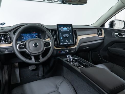 New 2026 Volvo XC60 B5 Plus w/ Climate Package AWD/4WD image 16