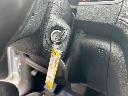 Used 2016 GMC Acadia SLT w/ Open Road Package AWD/4WD image 18