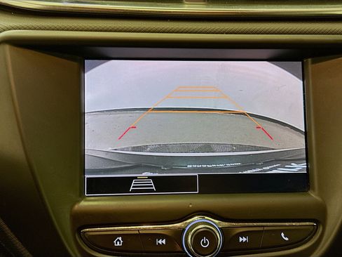 Used 2022 Chevrolet TrailBlazer LT image 23