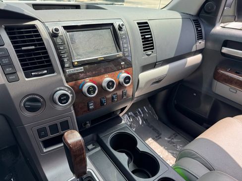Used 2010 Toyota Tundra Limited AWD/4WD image 29
