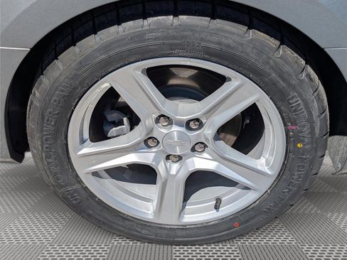 Used 2023 Chevrolet Camaro LT RWD image 9