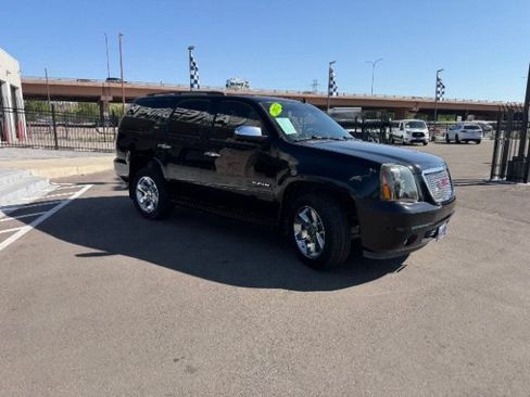 Used 2012 GMC Yukon SLT w/ SLT Chrome Package AWD/4WD image 17