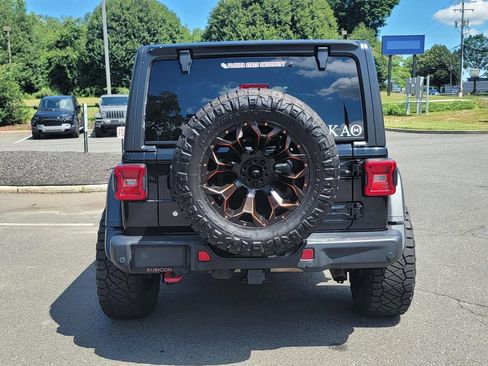 Used 2018 Jeep Wrangler Unlimited Rubicon w/ Dual Top Group AWD/4WD image 8