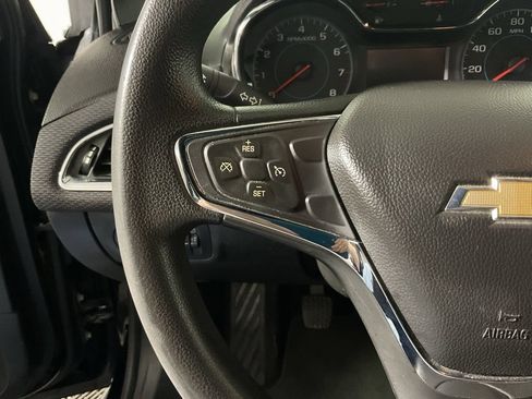 Used 2017 Chevrolet Cruze LT w/ Convenience Package FWD image 21