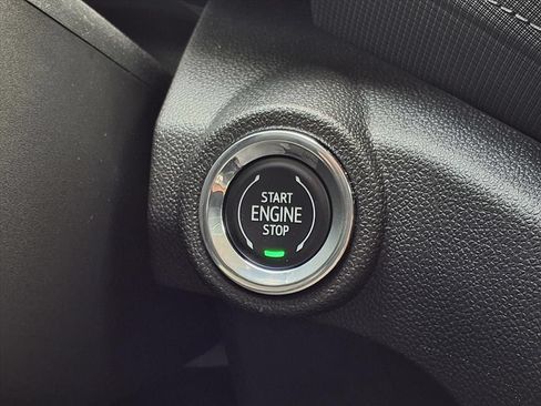Used 2023 Chevrolet TrailBlazer LT FWD image 25