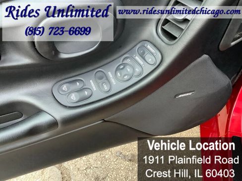 Used 2004 Chevrolet Corvette Coupe w/ Roof Package image 18