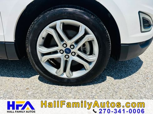 Used 2015 Ford Edge Titanium w/ Technology Package FWD image 32