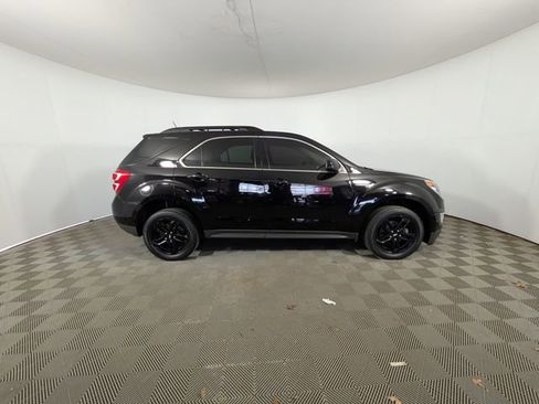 Used 2017 Chevrolet Equinox LT w/ Midnight Edition FWD image 8