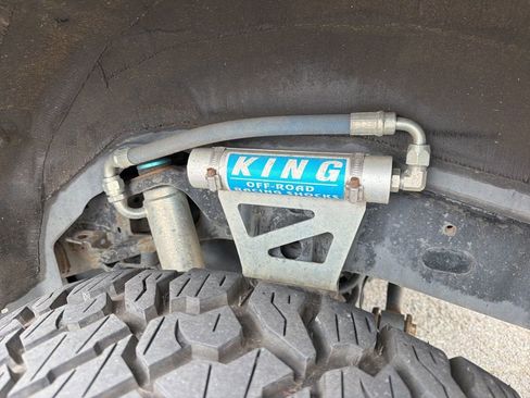 Used 2020 Toyota 4Runner TRD Off-Road AWD/4WD image 4