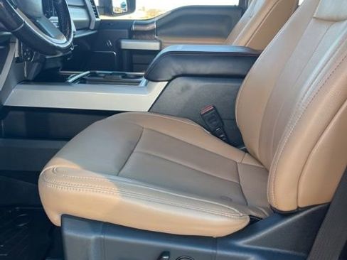 Used 2022 Ford F250 Lariat w/ Lariat Value Package image 11