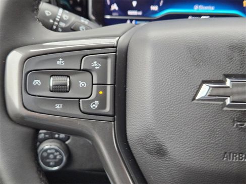 Used 2025 Chevrolet Silverado 2500 ZR2 image 22