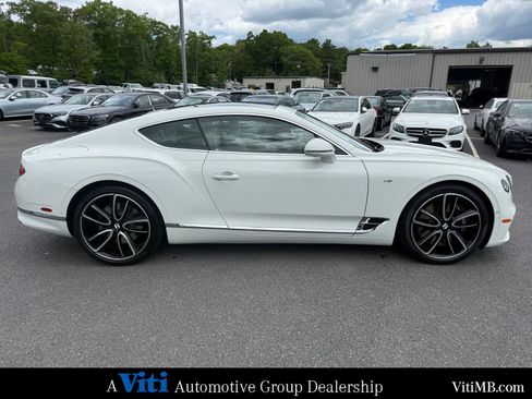 Used 2022 Bentley Continental GT AWD/4WD image 9