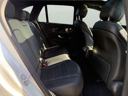 Used 2020 Mercedes-Benz GLC 300 4MATIC image 40