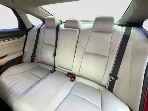 Used 2018 Honda Accord LX image 15