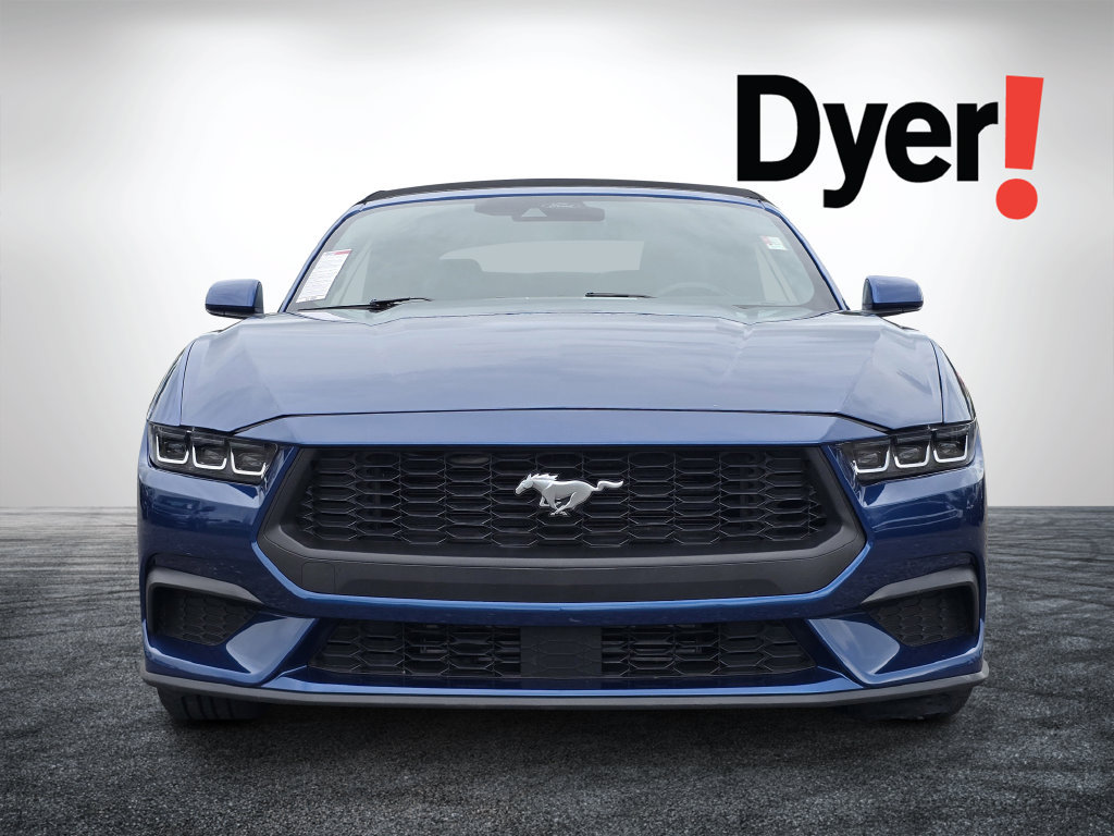 Used 2024 Ford Mustang Convertible RWD image 8