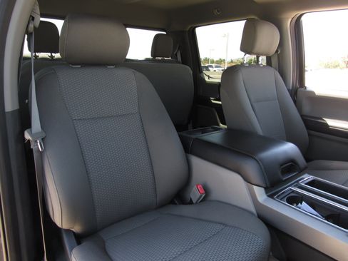 Used 2019 Ford F150 XLT w/ Equipment Group 302A Luxury AWD/4WD image 7