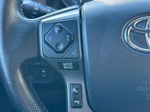 Used 2016 Toyota Tacoma TRD Sport image 20