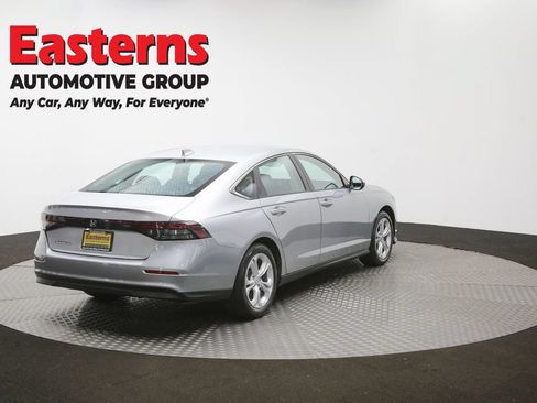 Used 2025 Honda Accord LX image 39