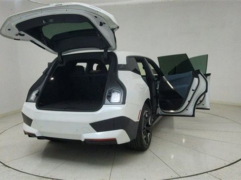 Used 2025 BMW iX xDrive50 image 72