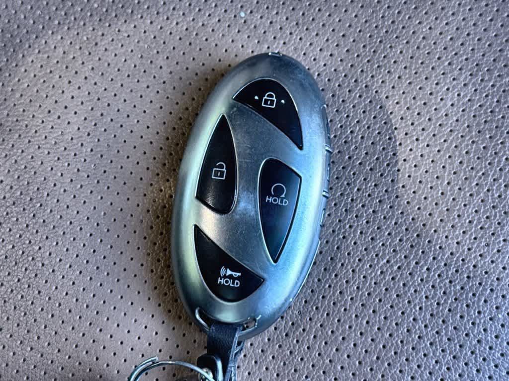 Used 2025 Hyundai Santa Fe Limited FWD image 28