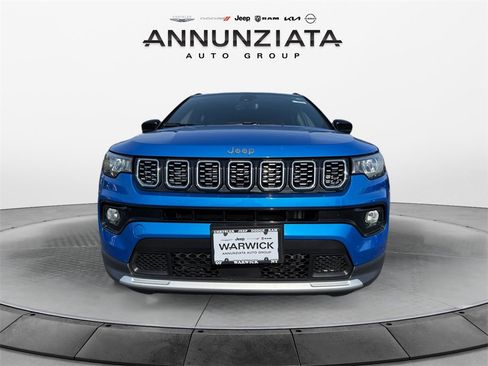 Certified 2024 Jeep Compass Limited image 8