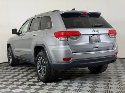 Used 2017 Jeep Grand Cherokee Limited AWD/4WD image 3