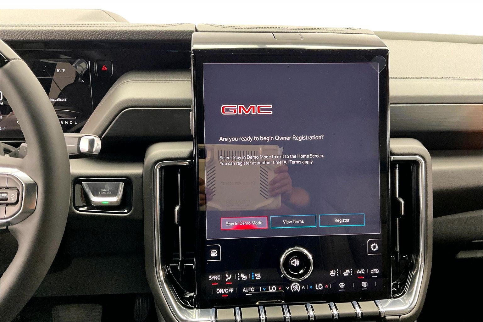 New 2026 GMC Yukon Denali w/ Advanced Technology Package AWD/4WD image 7