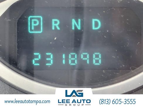 Used 2010 Chrysler Town & Country Touring image 26