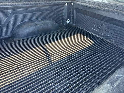 Used 2016 RAM 2500 SLT AWD/4WD image 10