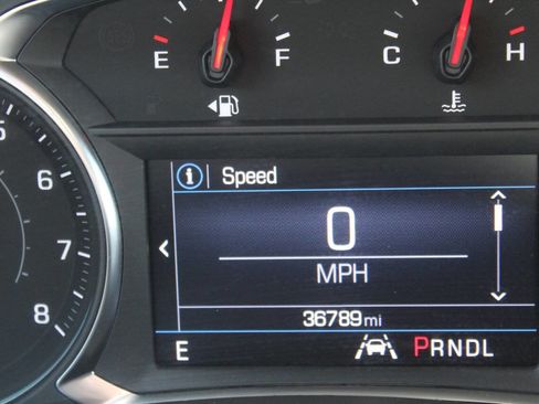 Used 2023 Chevrolet Equinox LT w/ Driver Convenience Package image 15