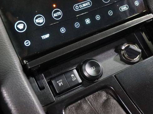 Used 2013 Ford Taurus SHO image 66