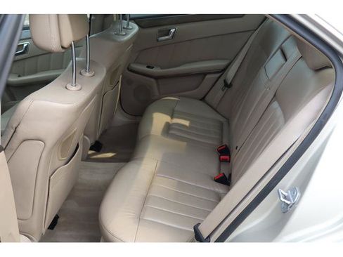 Used 2011 Mercedes-Benz E 350 Sedan image 6