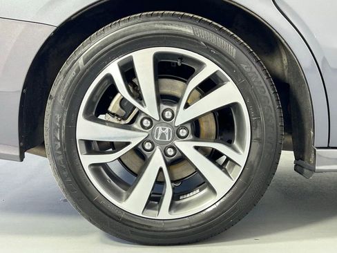 Used 2024 Honda Odyssey Touring image 40