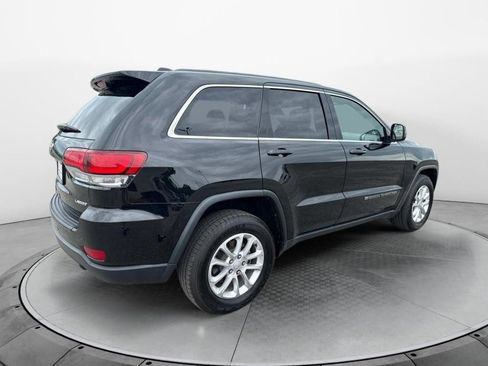 Used 2022 Jeep Grand Cherokee Laredo E image 2