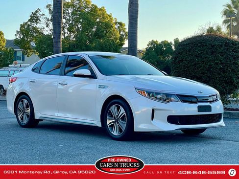 Used 2017 Kia Optima EX image 3