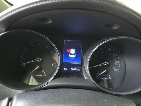 Used 2019 Toyota C-HR LE image 8