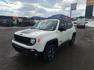 Used 2022 Jeep Renegade Trailhawk w/ Trailer Tow Group video 1