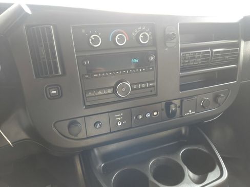 Used 2022 Chevrolet Express 3500 w/ Power Convenience Package image 21