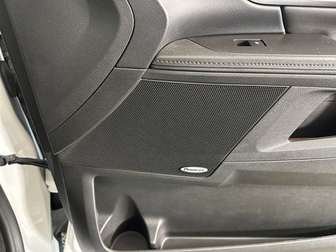 Used 2017 GMC Terrain SLT w/ Open Road Package image 29