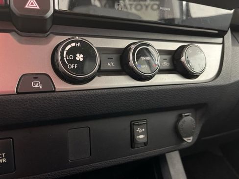 Certified 2017 Toyota Tacoma SR5 w/ Tow Package image 13