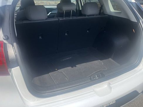 Used 2022 Kia Niro LX image 25