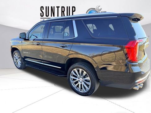Used 2022 GMC Yukon Denali image 2