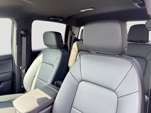 Used 2026 GMC Canyon Elevation w/ Convenience Package image 11