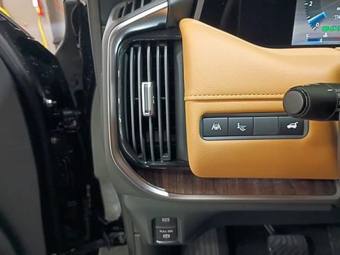 New 2026 Nissan Armada Platinum Reserve image 26